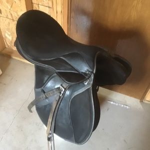 SOLD English Thorowgood Griffin Saddle